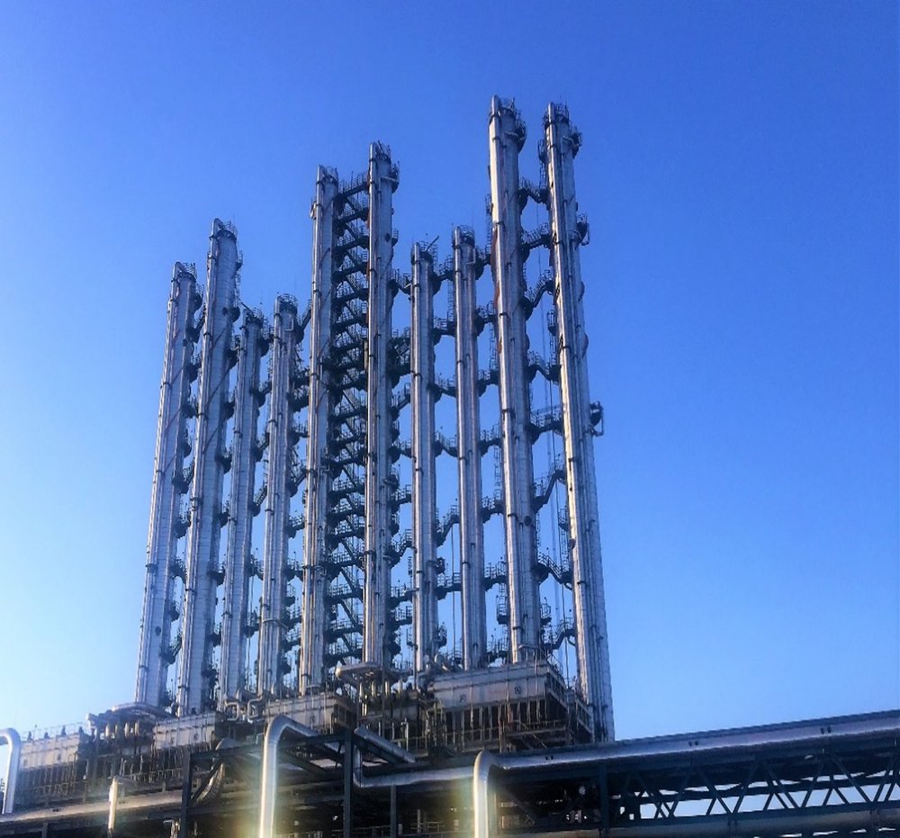 Zehua/AMT divided wall columns in commercial operation
